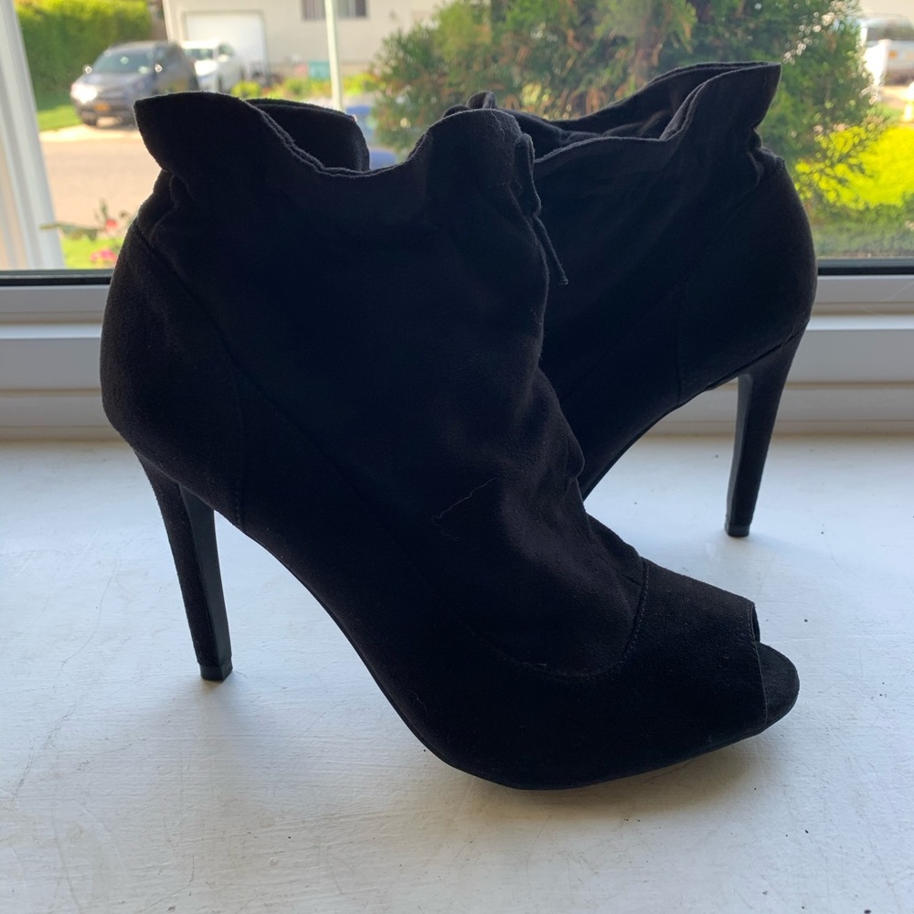 Suede bootie